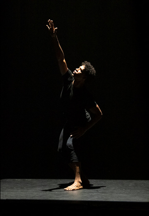 Review: ACOSTA DANZA UP CLOSE, Royal Opera House Image