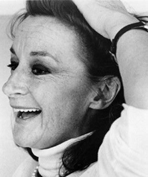 Broadway Theatres To Dim Lights in Memory of Zoe Caldwell Image
