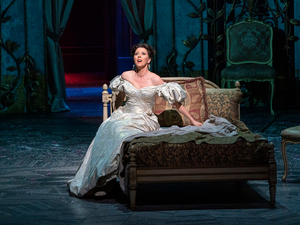Review: A Marvelous Oropesa is Definitely Not 'Lost' in Met's TRAVIATA Image