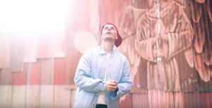 Justin Bieber Releases New Music Video For 'Habitual' Exclusively on Apple Music Image
