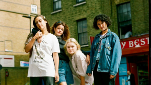 Hinds Share New Single 'Come Back and Love Me  Image