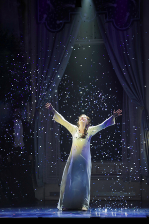 FINDING NEVERLAND Flies Into the Palace Theater This Month Image