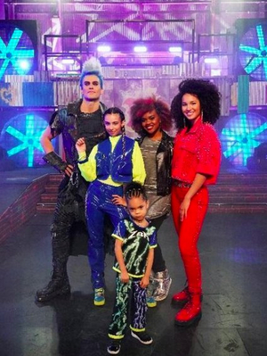 Cheyenne Jackson to Host a DESCENDANTS Remix Dance Party on Disney Channel Image