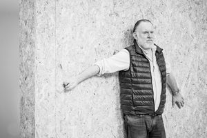 Interview: Robert Glenister Talks THE SEAGULL at the Playhouse Theatre Image