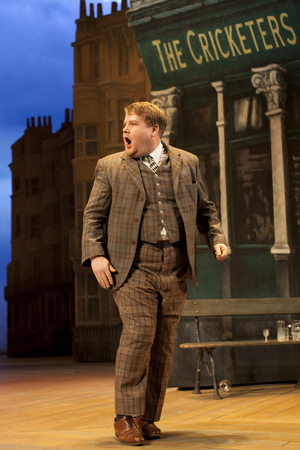 Review: ONE MAN, TWO GUVNORS, National Theatre At Home Image