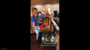 VIDEO: Kristin Chenoweth Sings Dolly Parton While Baking 'Hello Dollies'! 