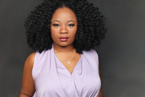 BWW Spotlight Series: Meet Elizabeth Adabale Who Studied Pre-Med at USC Before The Stage Called Her Elsewhere 