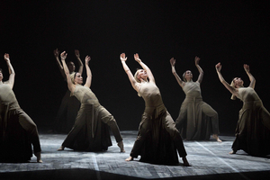 Review: ENGLISH NATIONAL BALLET'S DUST, Milton Keynes Theatre Image