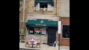 VIDEO: Opera Singers Perform From the Balcony of Victor Cafe 