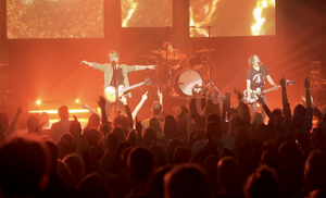 Goo Goo Dolls Debut New Live Video For 'Fearless' Image