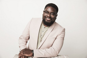 Lil Rel Howery to Host NBC's Tiny New Game Show SMALL FORTUNE 