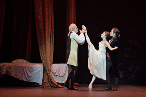 Review: MANON, Manchester Opera House Image