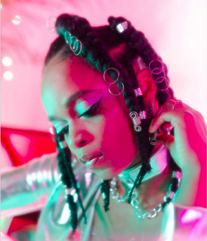 Lila Ike Drops New Video for 'Forget Me' 