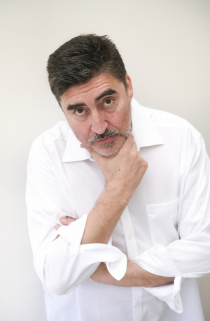 Cape Rep Theatre Presents Virtual Summer Starlight Fundraiser Featuring Alfred Molina Image