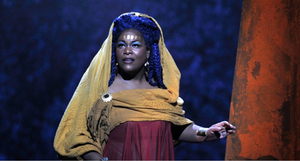 Review: LA OPERA LIVING ROOM RECITAL BY Latonia Moore  Image