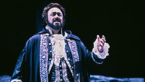 Review: Today's Biggest Stars plus Pavarotti, Price, Sutherland, Battle and Others Make MET ON DEMAND Indispensable Image