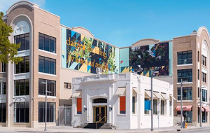 Miami Design District Collaborates with FOR FREEDOMS Project to Unveil New Billboard Image