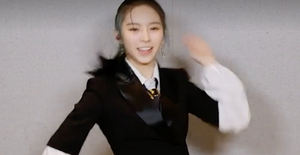 VIDEO: K-Pop Group CLC Does the TikTok Dance to Their Song 'Helicopter' Image