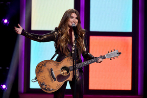 Tenille Townes Performs 'Somebody's Daughter' at 55th ACM Awards 