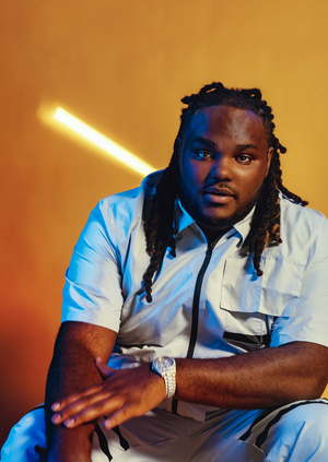 TEE GRIZZLEY + BIG SEAN Join Forces For 'Trenches' Music Video 