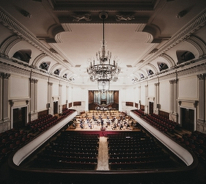Warsaw Philharmonic Orchestra Reschedules Opening Season Concerts Due to COVID-19 Case Image