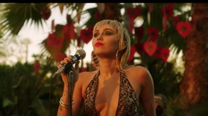 Miley Cyrus Set to Go Unplugged for BACKYARD SESSIONS Image