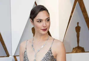 Gal Gadot Will Play the Titular Role in Upcoming CLEOPATRA Film Image