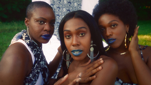 Ahya Simone Unveils 'Frostbite' Video Image