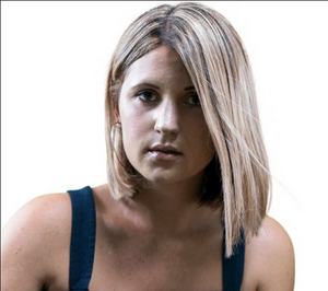 LISTEN: Jodi Valentin Premieres New Single 'Hindsight' Image
