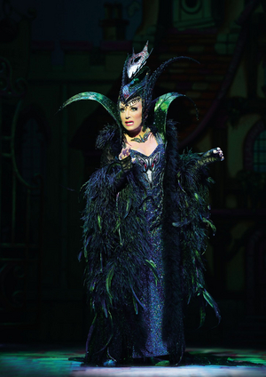 Elaine Paige Joins Cast Of PANTOLAND AT THE PALLADIUM Image