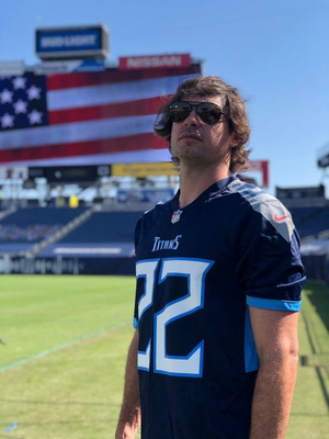 Matt Stell Performs National Anthem Prior to Tennessee Titans vs. Houston Texans Game 