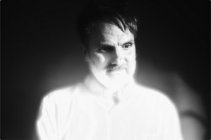 Interview: Mike Viola Talks New Album, Adam Schlesinger, and a DEWEY COX Musical Image