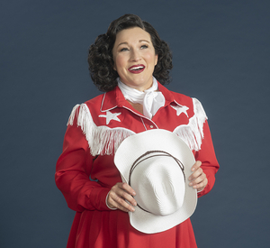 Review: SULTRY TONES, COMEDIC TIMING, AND CLASSIC COUNTRY MAKE FOR A SHOW-STOPPING PERFORMANCE WITH ALWAYS, PATSY CLINE at Straz Center For The Performing Arts  Image