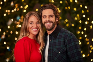 Performers Announced for CMA COUNTRY CHRISTMAS Image