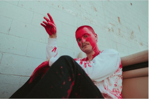 Vaines Debuts 'All In My Head,' A Song About Digital Infatuation Image