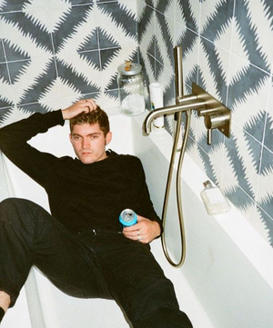 Brooks Hudgins Shares 'Lost In Conversation' Image