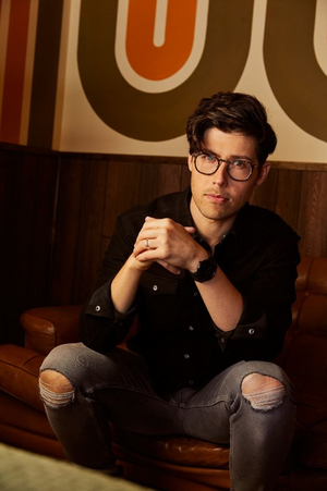 Adam Hambrick Will Perform on THE BACHELORETTE Dec. 8 Image
