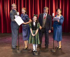 Review: PLAYHOUSE ON THE AIR PRESENTS: MIRACLE ON 34TH STREET at Des Moines Playhouse: Its Beginning to Sound A lot Like Christmas 