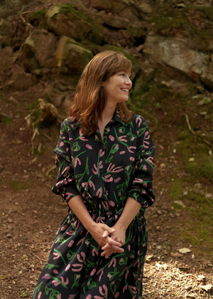 Mina Tindle Shares Video For 'Lions' Image