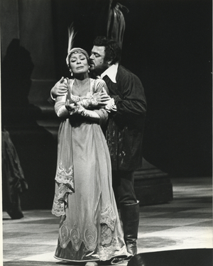 The Met Announces Two-Week Schedule for Nightly Met Opera Streams Featuring LA TRAVIATA, NORMA & More Image