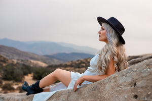 Jessamyn Emerges With Debut Single 'Gold' Image