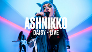 Ashnikko Shares New Live Performances of 'Daisy' & 'Deal With It' 