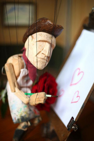 Send a Valentine Puppet-Gram from the Chicago International Puppet Theater Festival Image