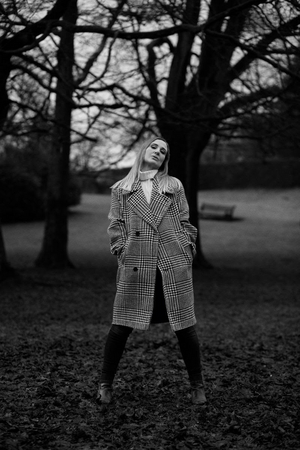 Louise Quinn & GATES OF LIGHT Announce New LP Image