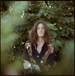 David Shaw Releases Two New Singles 'Heavy Soul' and 'Shivers' Image