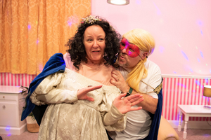 Review: SHARON 'N' BARRY DO 'ROMEO & JULIET', Queen's Theatre, Hornchurch, Online  Image