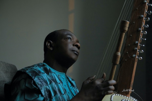 Toumani Diabaté & the London Symphony Orchestra Debut New Track 'Elyne Road' 