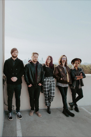 glimmers Share New Single & Video 'By The Lips' Image