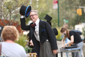 Bill Irwin Stars in THE NEW BUSKING PROJECT Presented by Vineyard Theatre 