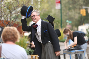 Bill Irwin Stars in THE NEW BUSKING PROJECT Presented by Vineyard Theatre Image